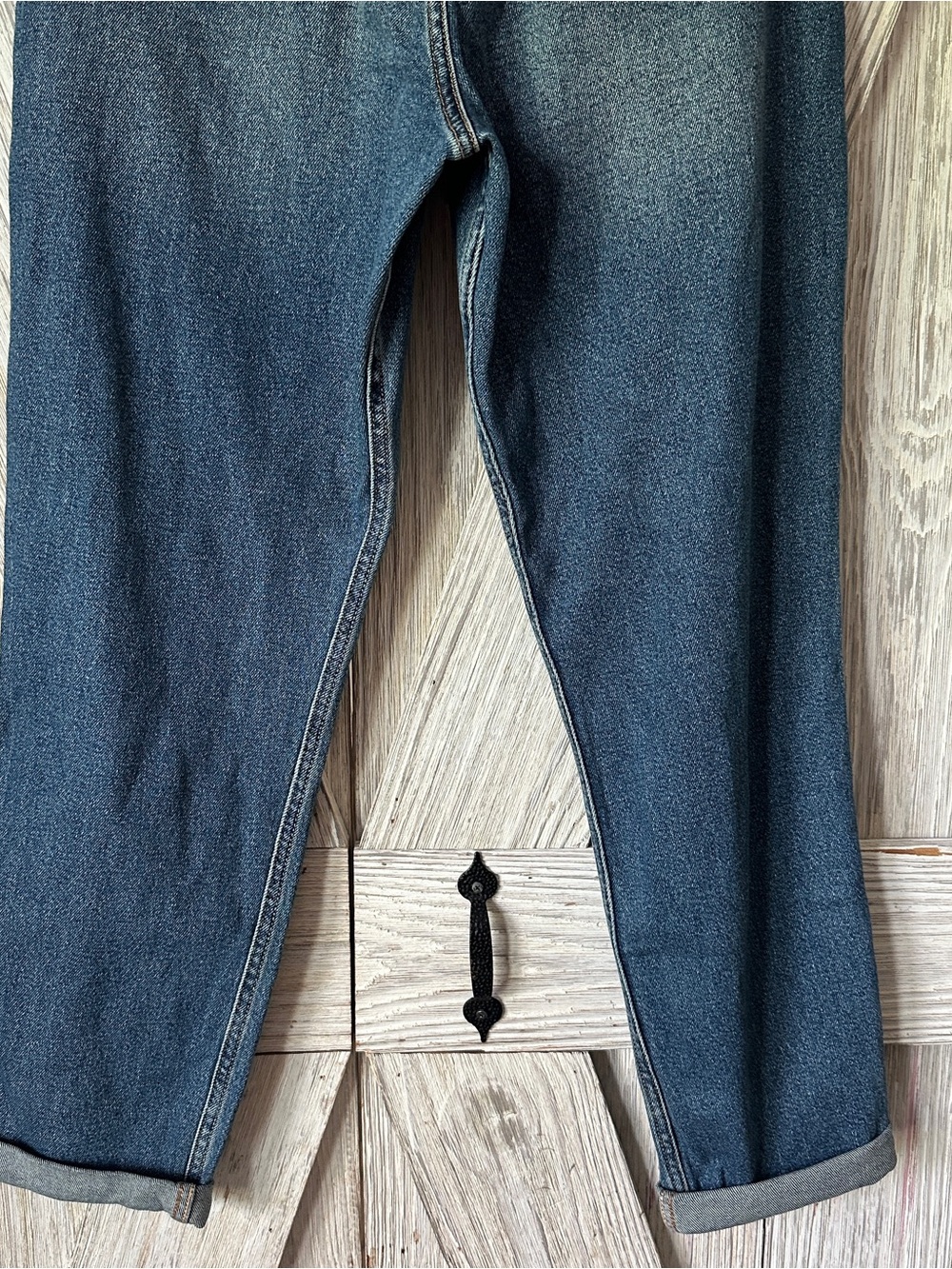 NWT Hollister Curvy Ultra High Rise Mom Jean Sz 28R - Picture 8 of 8